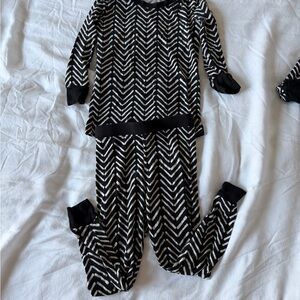 Little Sleepies Chevron 12–18M PJ Set